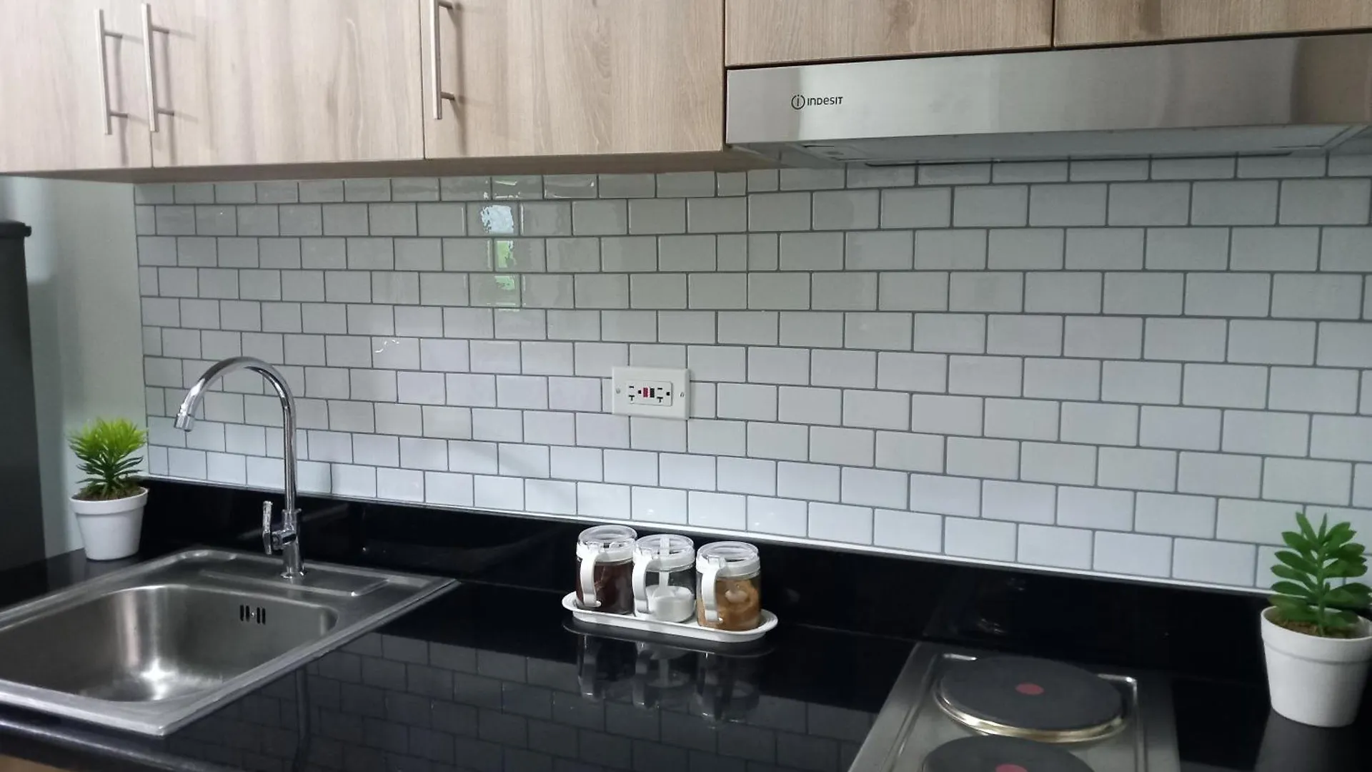 Shore 2 Condo Unit Near Moa Manila 0*,  Philippines